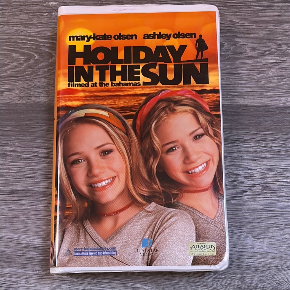 Holiday in the Sun VHS - Multicolor Cover